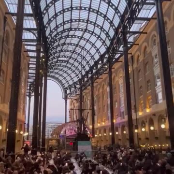 Hays Galleria in London Bridge city is the last to hear the screeching of Islam this Ramadan.