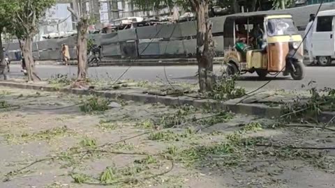 All Cable Net wires are broken | Korangi Crossing