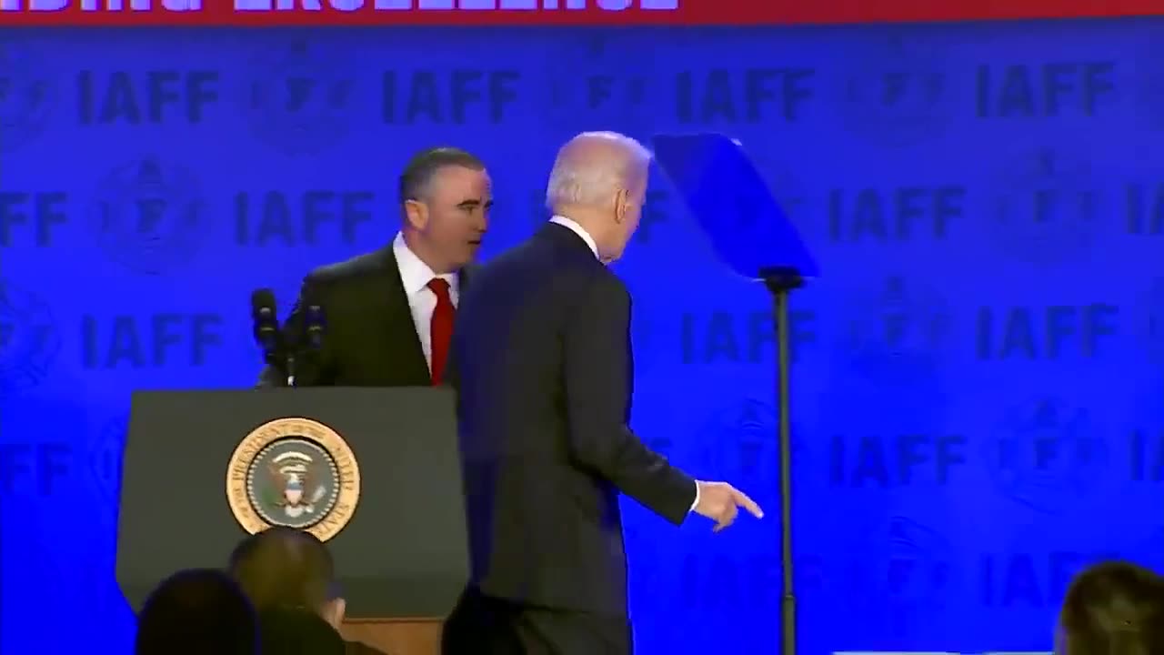 Joe Biden Gets Lost On Stage Again