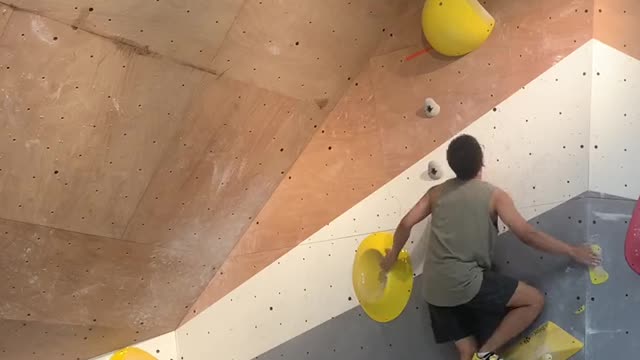 Be careful when climbing, don't be too diligent