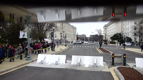 0672USCG00K25SouthBarricadeInbound_2021-01-06_12h18min42s557ms.mp4