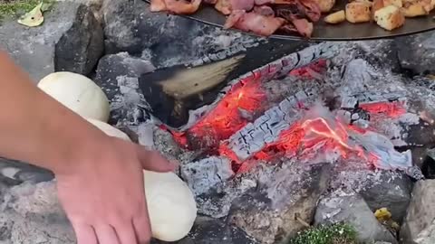 Breakfast is served, who’s in? Huge breakfast in the great outdoor, love that Petromax plate. ASMR