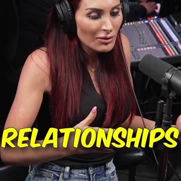 #lauraloomer:"I Will Be LUCKY If I Ever Get A Husband" #freshandfit #shorts