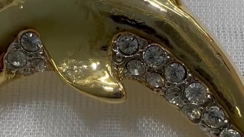 18KGP Dolphin Pin. Made with Swarovski Crystal. Rare Find Brooch. Party. Event.