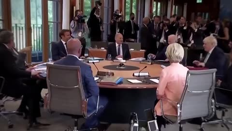 TFIGlobal - Ukrainian Trooper Exposes the UK