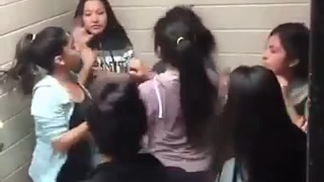 Girls Fighting in Hostel very Funny #Fighting Girls #Funny Videos