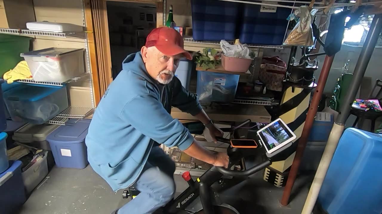 Stationary bike for old Farts with leg issues