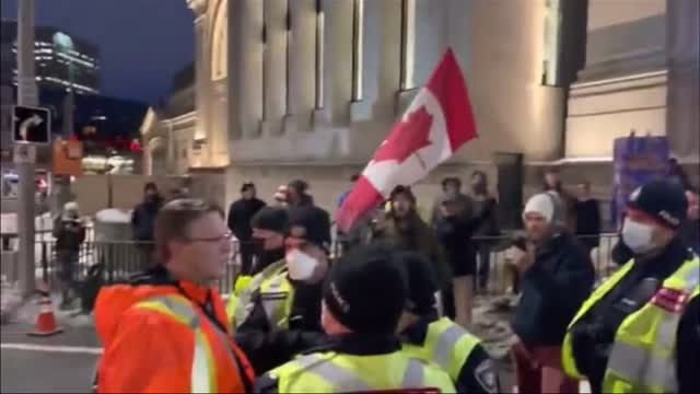 Protesters SURROUND the Ottawa Police! | Freedom Convoy