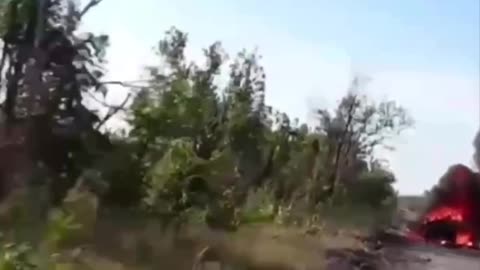 Russian Soldiers First on the Scene of APC Hit by Missile