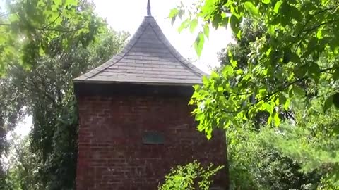 Dedahm, MA Powder House