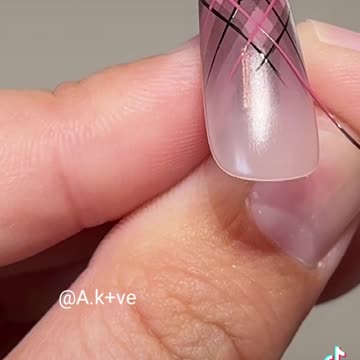 Acrylic nail art | DIY nail design