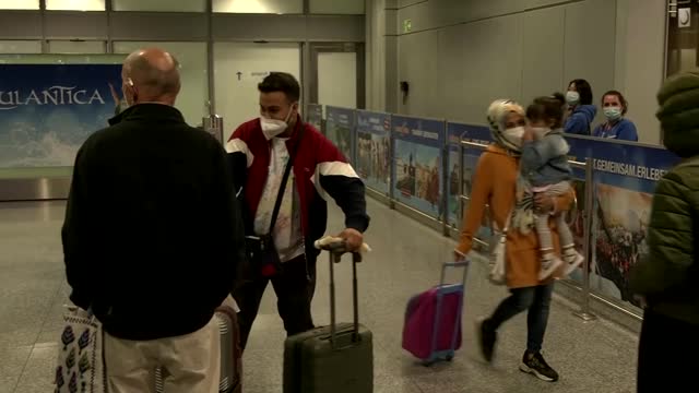 Evacuees from Kabul arrive safely in Frankfurt