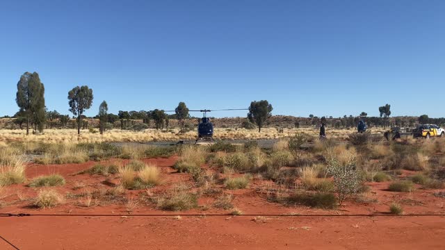 Helicopters Uluṟu Australia