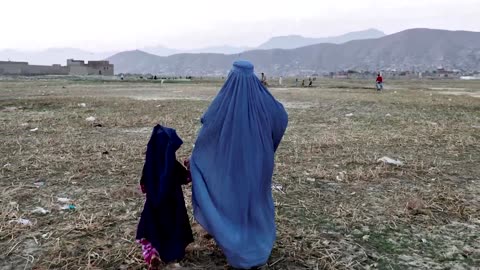 Taliban order Afghan women to cover faces again