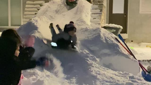 Brother Builds Awesome Snow Ramp for the Kids