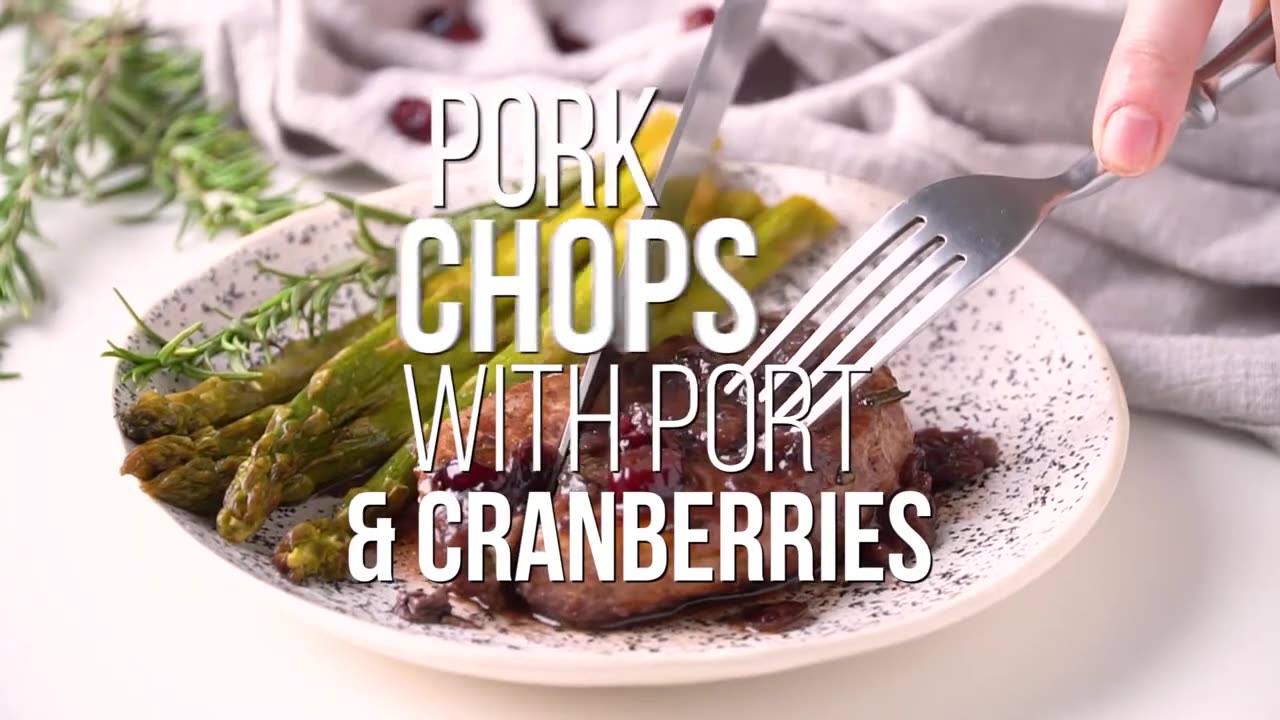 Skillet Pork chops | The Best Pork Chops with Port Wine