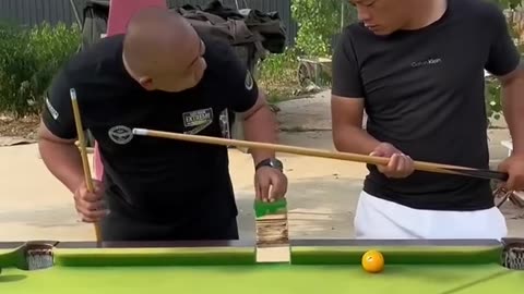 O Gênio do Snooker: Quando Todas as Tacadas São 'Certeiras'!