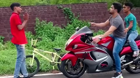 Kisi ko CHOTA nhi samjhna