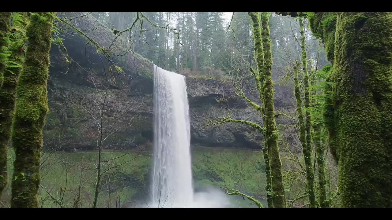 Beautiful waterfall 🌹🥀