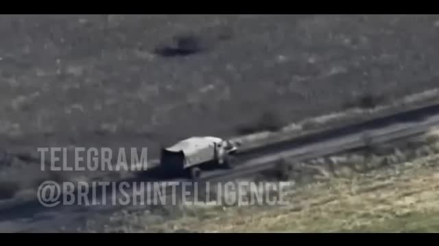 Ukrainian Special Forces DESTROY a whole column of Russian armoured vehicles with MLRS missiles