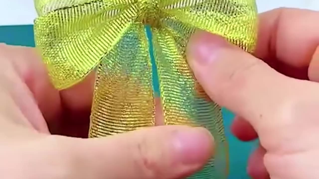 Hot to Tie The Perfect Bow