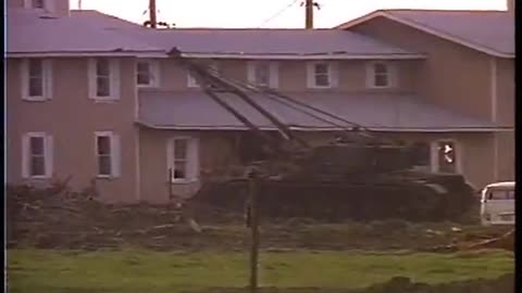 A Reassessment of The Tragedy at Waco - [DOCUMENTARY - 1997] The Truth About Waco.