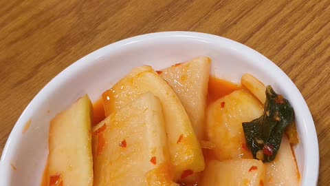 Capsosiphon fulvescens ricecake oyster soup in Seoul restaurant