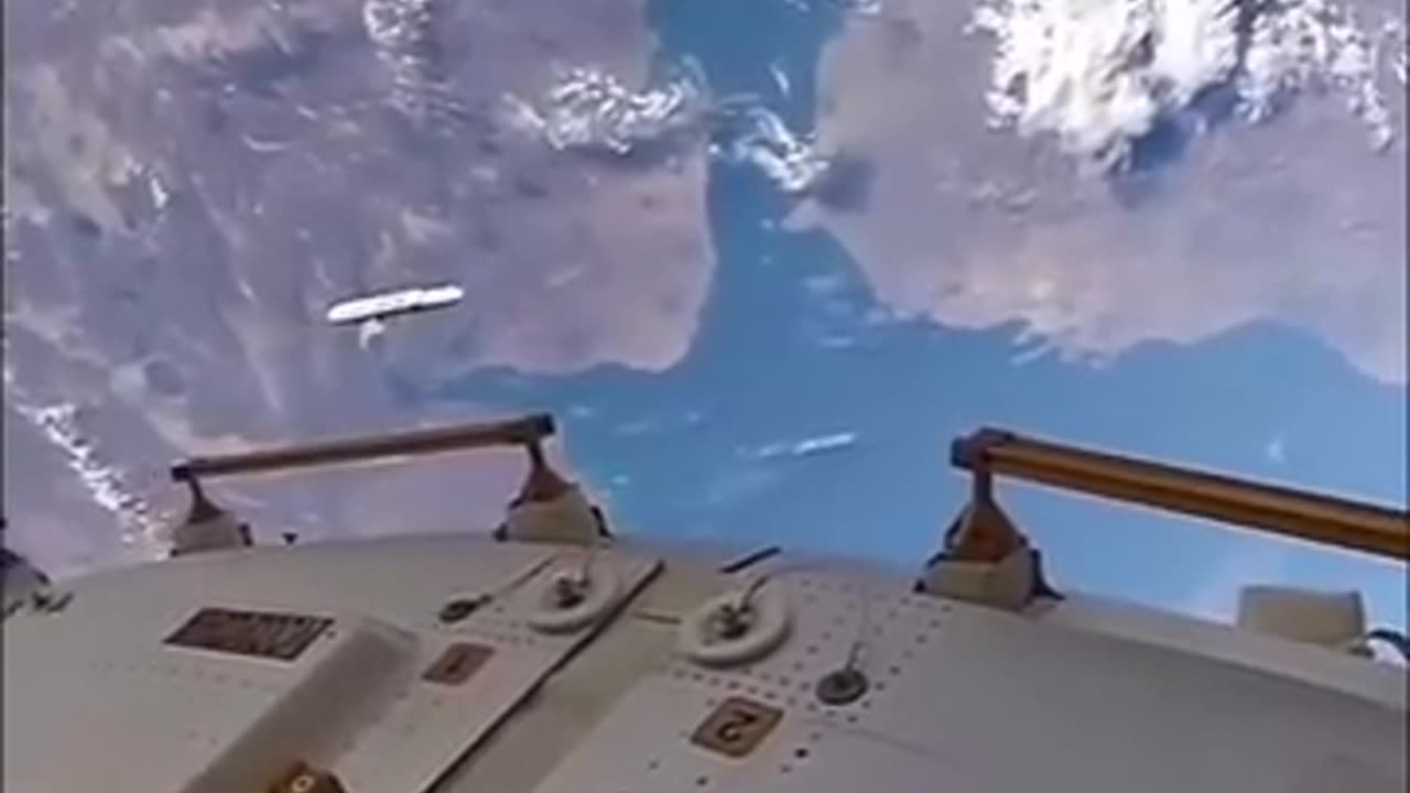 Nasa live earth from space