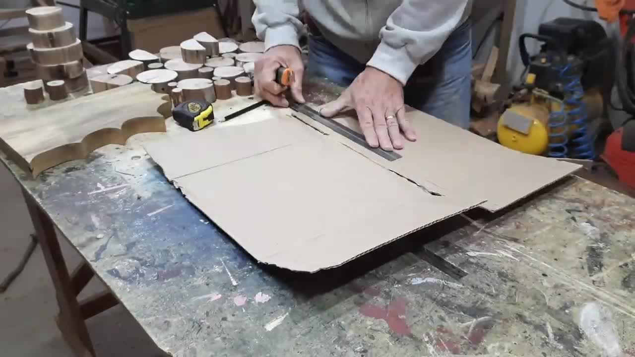 You know how to use resin to create these amazing creations...