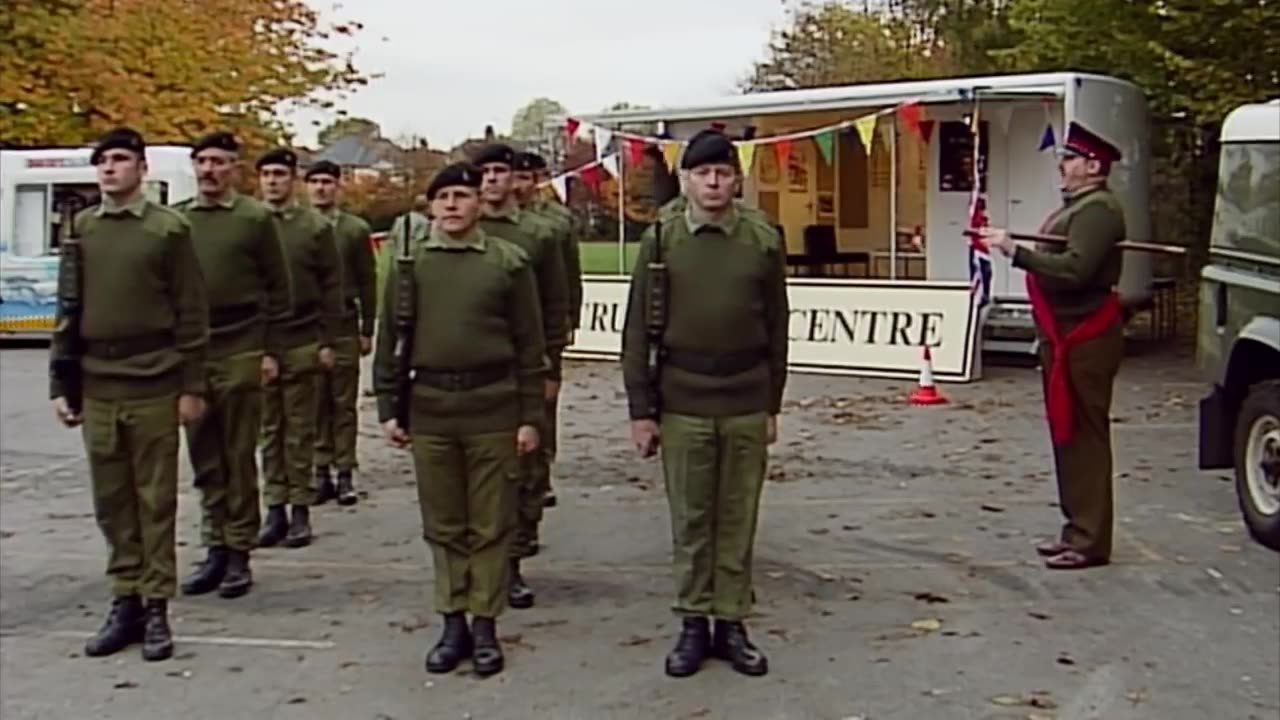 Mr Bean : ARMY Funny Clips