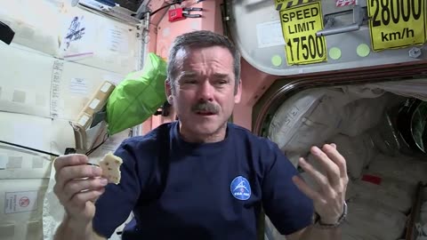 how astronauts eat in space