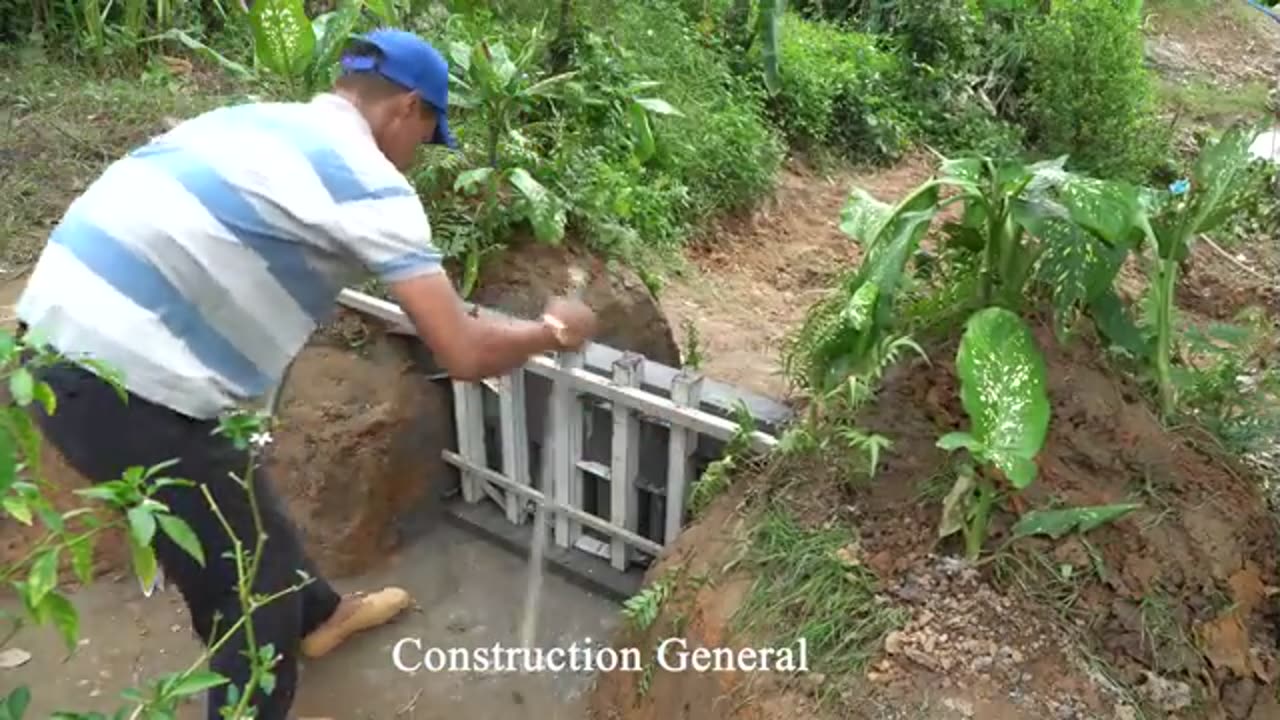 Mini Dam Construction With Eight Gates Water Discharge