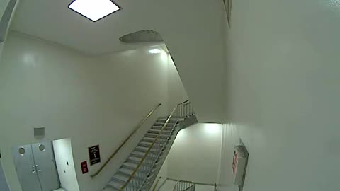 3152RHOB01Stair7_2021-01-06_07h20min02s417ms.mp4