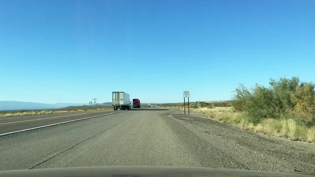 Road Trip Day 10 - Traveling to Valley of Fires Park