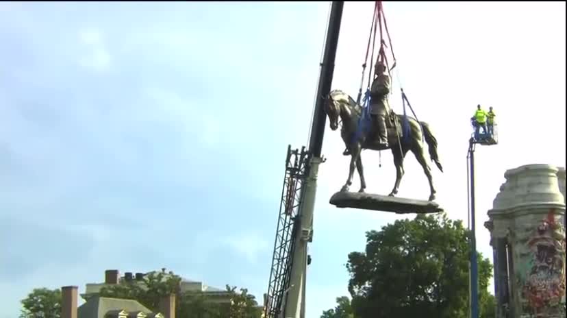 Statue of Confederate Robert E. Lee taken down in Virginia