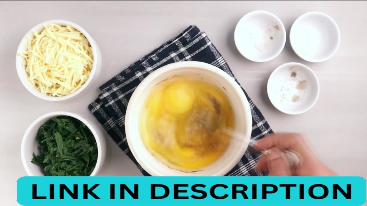 Keto Spinach and Cheese Egg Bites