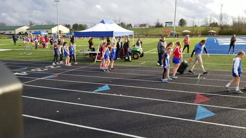 4.6.22 - Girls 800m Run @ Walton Verona