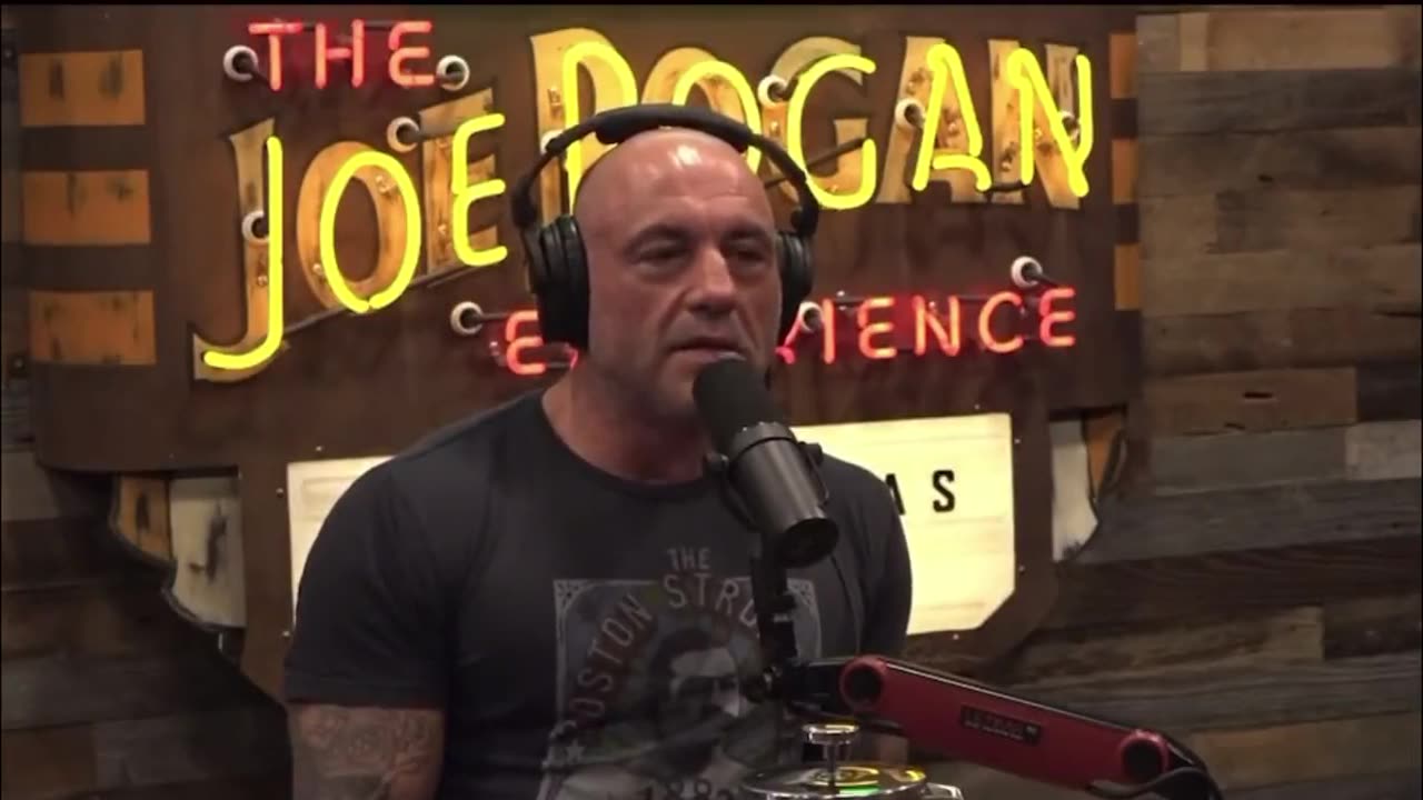 Joe Rogan says the United States has turned into a ‘Banana Republic’...