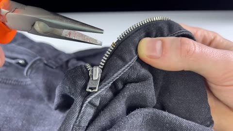 HOW TO FIX A ZIPPER