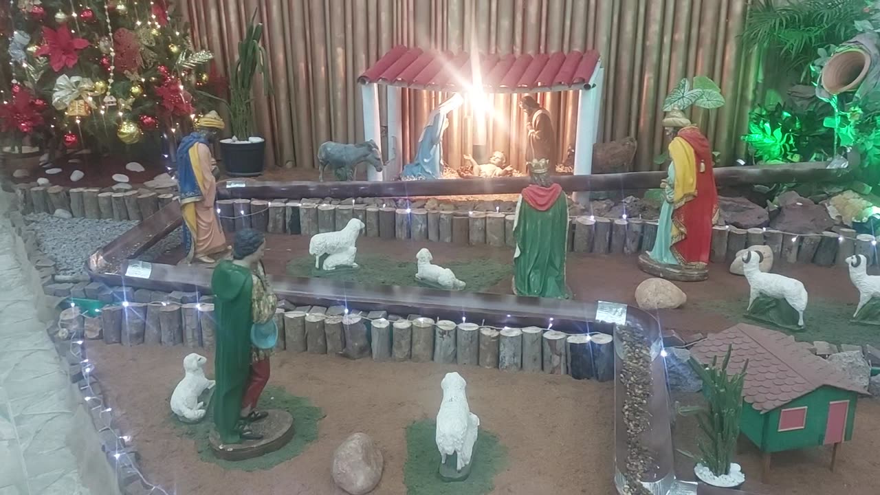 Presépio de Natal na Igreja Rainha dos Apóstolos