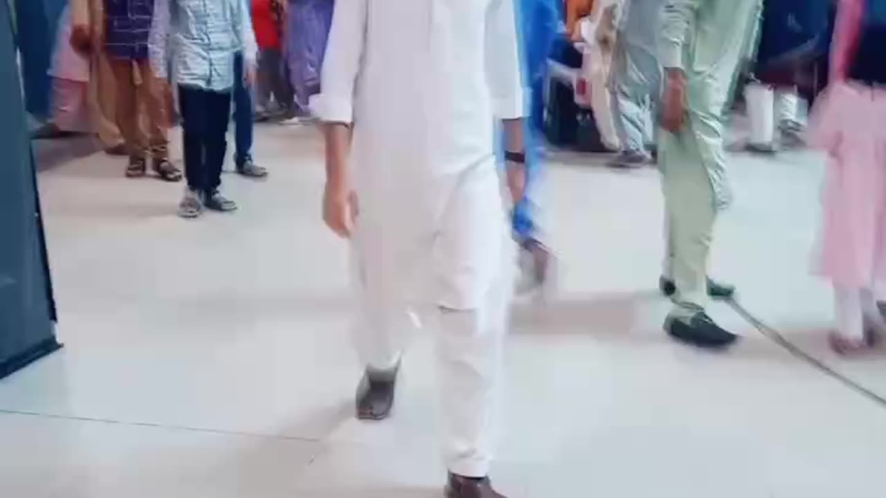 Slowmo walking