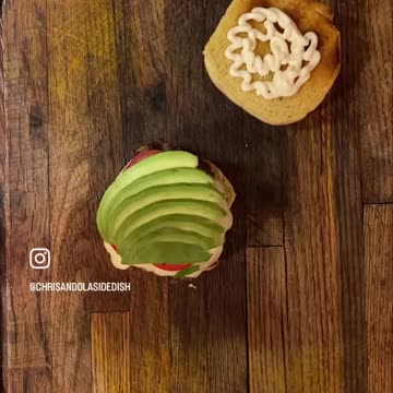 DOESN’T IT LOOK YUMMY!!! Burger