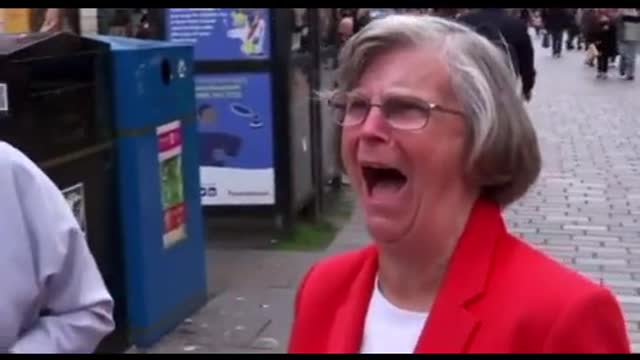 Obsessed with this icon who said she 's“sad”about Boris resigning then bursting into laughter