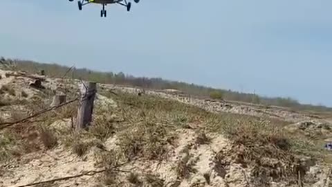 Ukrainian Front Line helicopter pilots do it better!