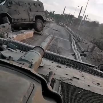 Incredible New Footage from Ukrainian Militant