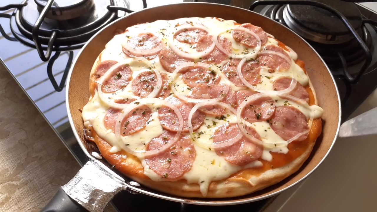 Sem Forno, Sem Ovo e Sem Leite | Pizza de Frigideira | Fácil e Rápido