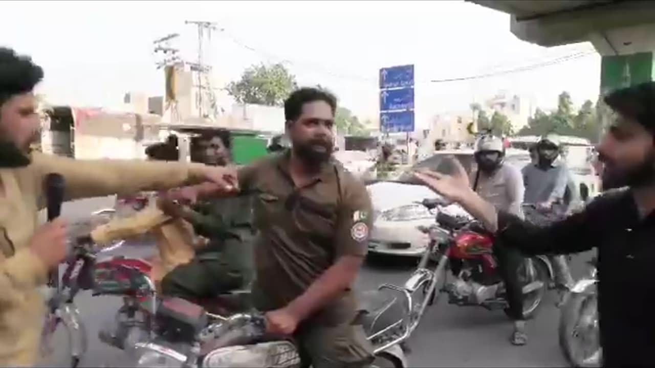 Punjab police 🚓 behaviour