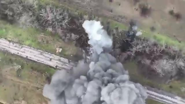 Dropping a grenade from a quadrocopter at the position of the Armed Forces of Ukraine