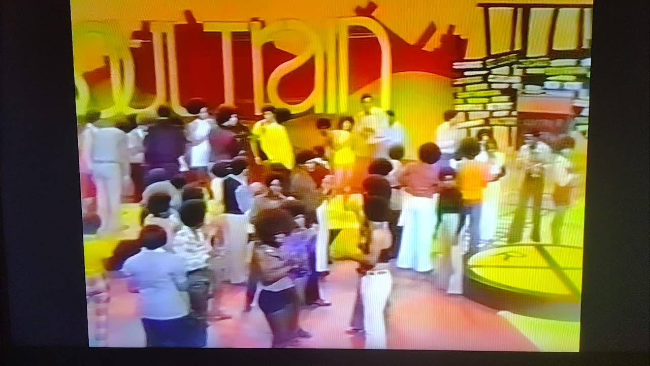 Soul Train Gang Use Me (Bill Withers) 1972