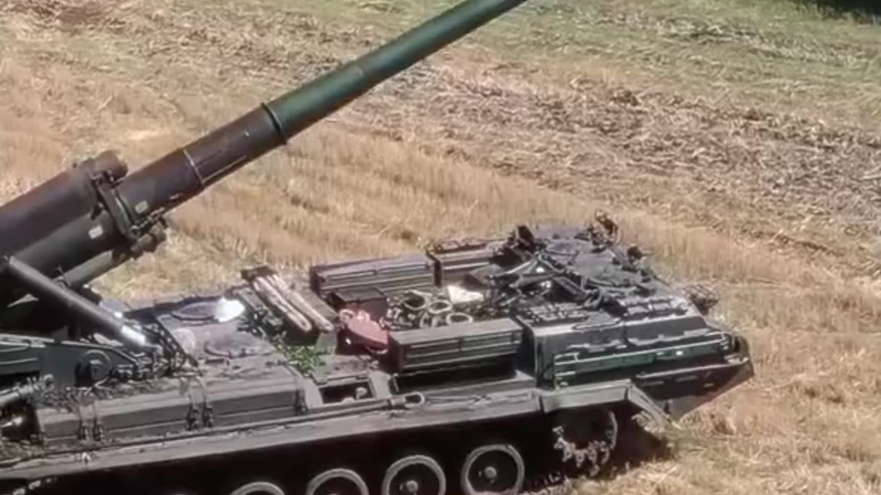 Amazing Video from the Crew of a Giant Soviet Artillery Piece
